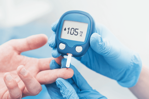 Aumentando os níveis de glicose no plasma sanguíneo no diabetes mellitus